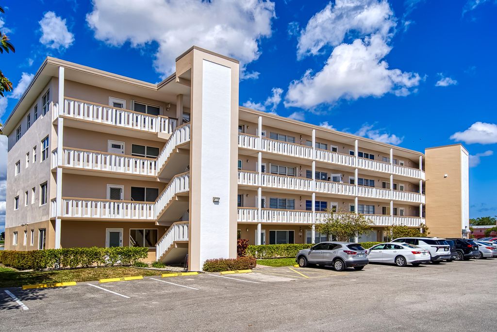 Photo of 334 Dover B #334, West Palm Beach, FL 33417 (MLS # R11163905)