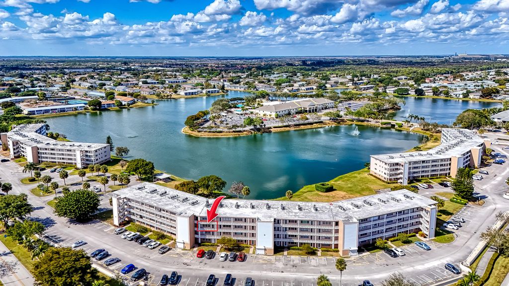 Photo of 334 Dover B #334, West Palm Beach, FL 33417 (MLS # R11163905)