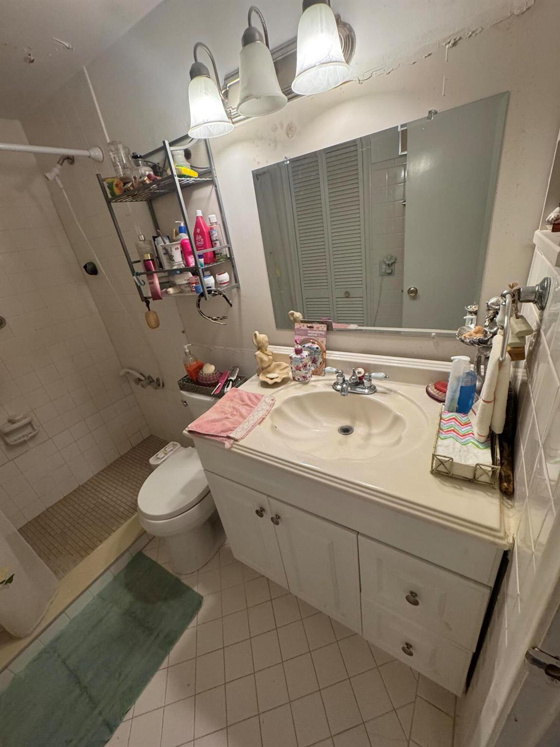 HIGH POINT WEST CONDO - Residential