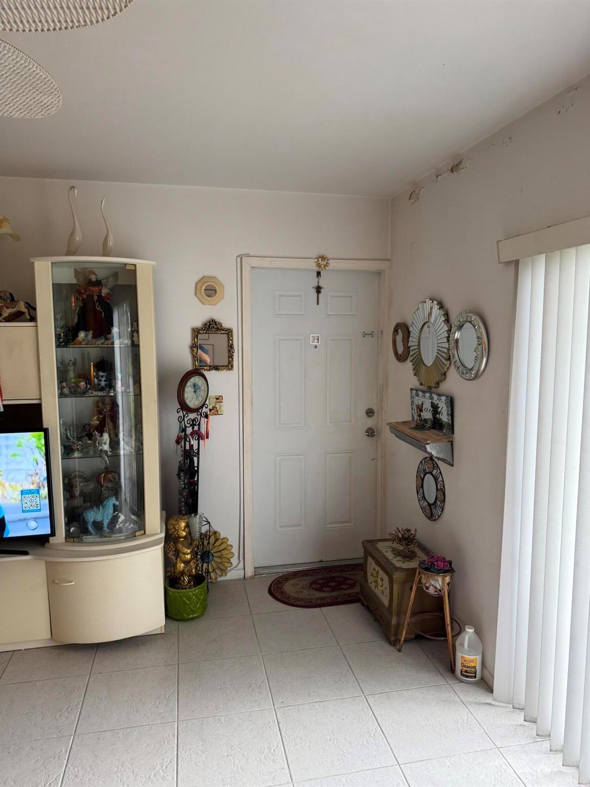 90 South Boulevard 1c