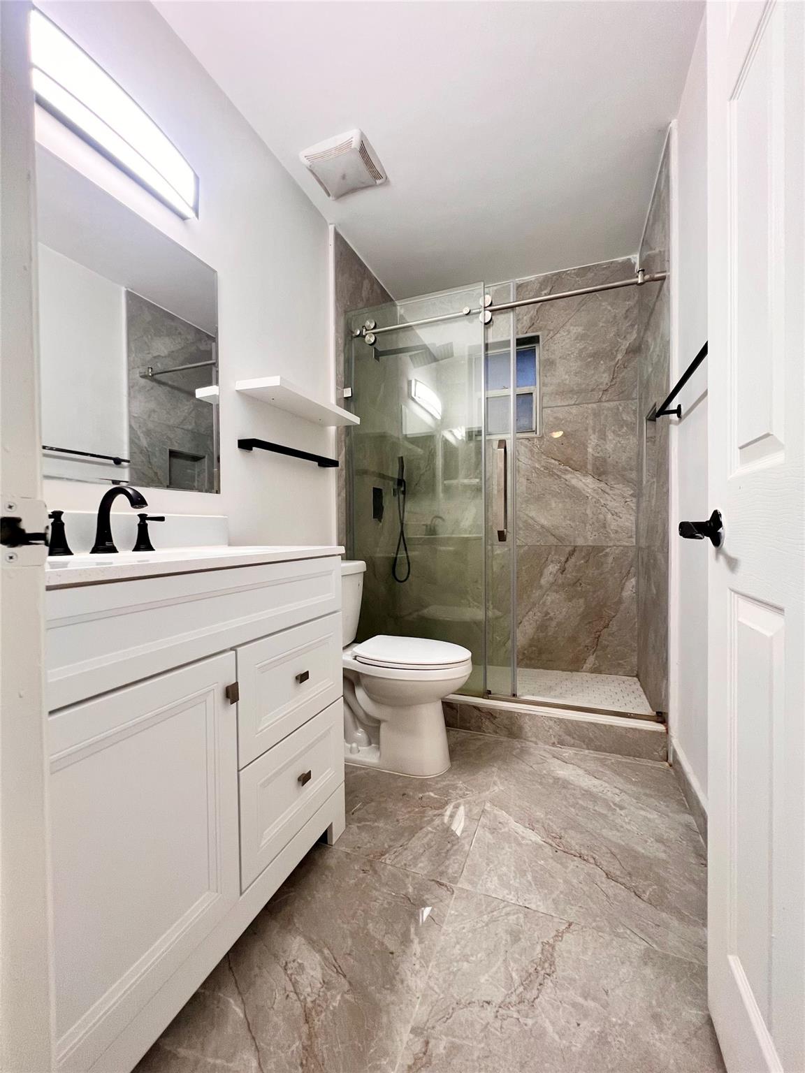 Royal Garden Condo - Residential Lease