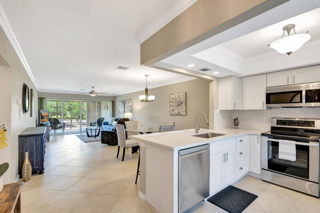 Photo of 11800 Avenue Of The Pga #11, Palm Beach Gardens, FL 33418 (MLS # R11005223)