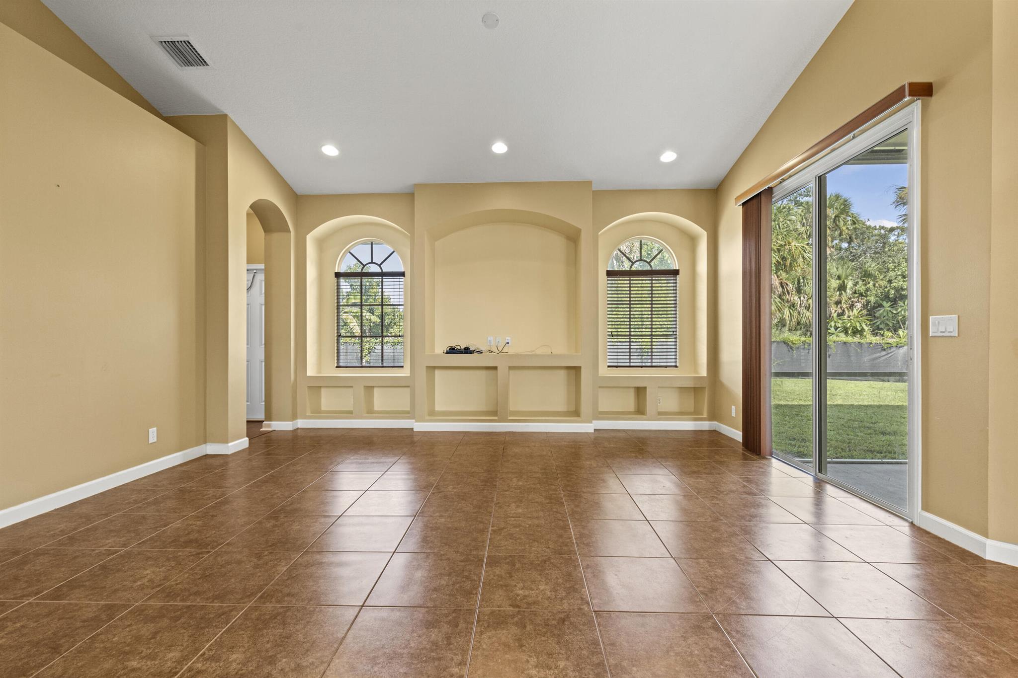 PORT ST LUCIE SECTION 33 - Residential