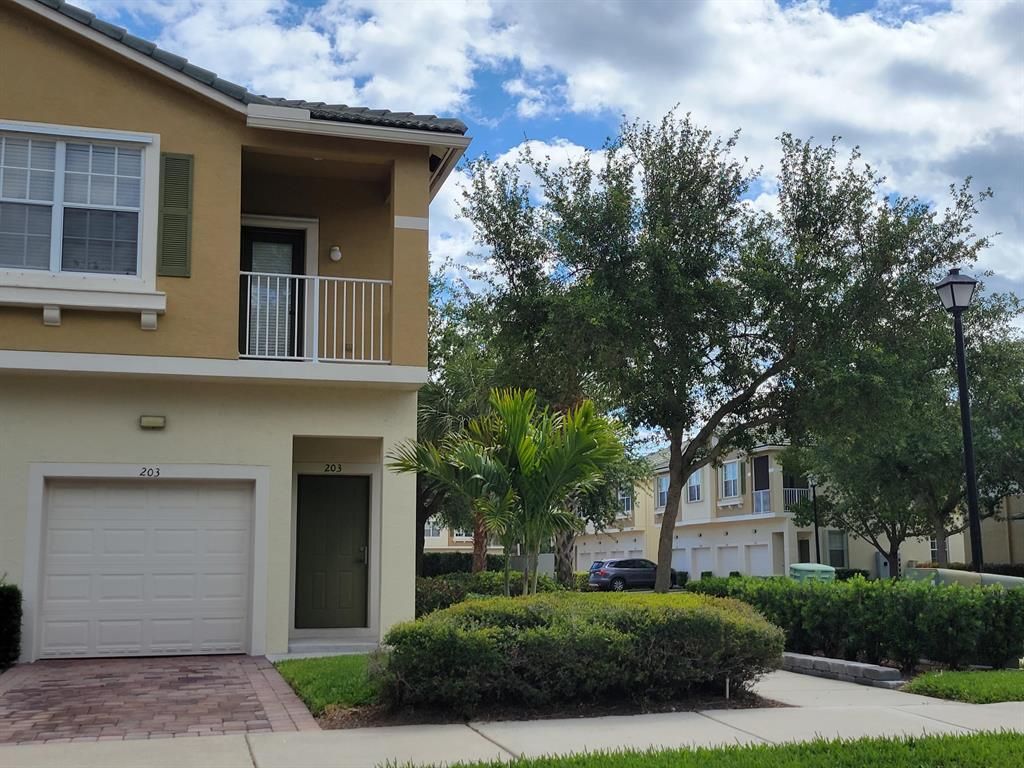 Photo of 3031 SE Lexington Lakes Drive #203, Stuart, FL 34994 (MLS # R10705684)