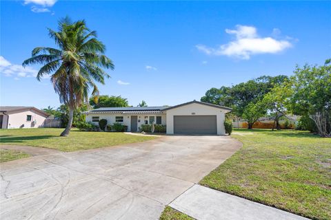 4050 E Edgewood Pl Coconut Creek FL 33066