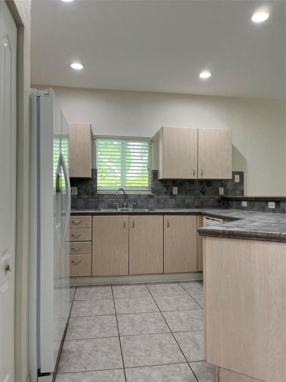 FAITH CHURCH - Residential