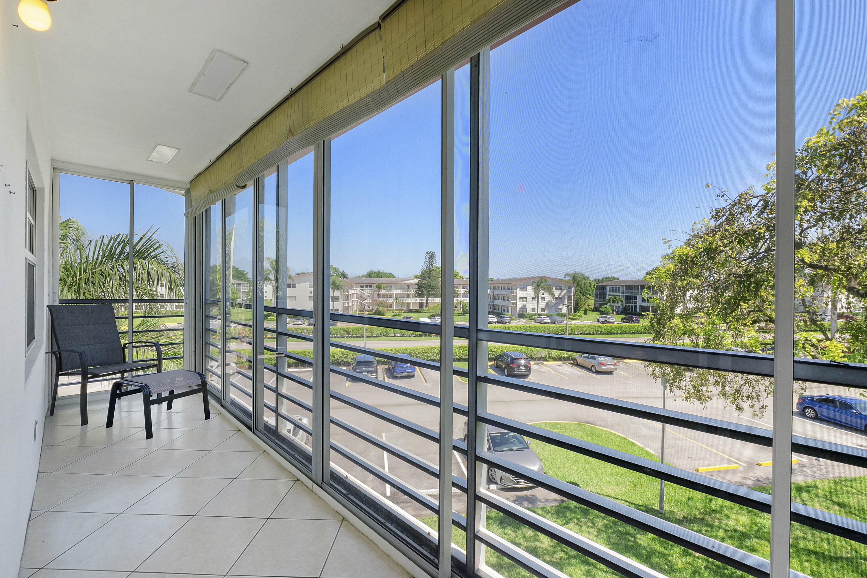 FANSHAW AT CENTURY VILLAGE CONDO - Residential