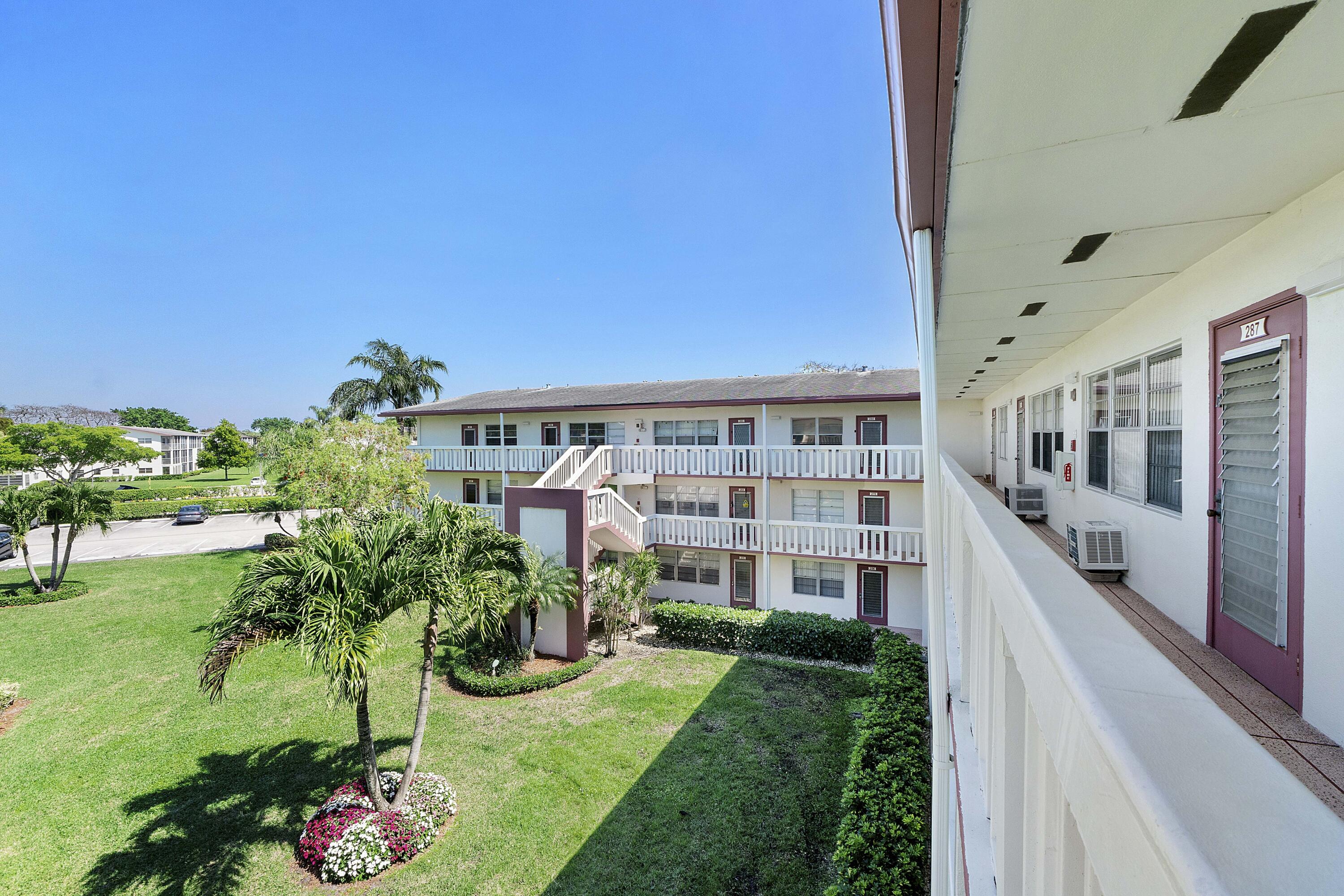 FANSHAW AT CENTURY VILLAGE CONDO - Residential