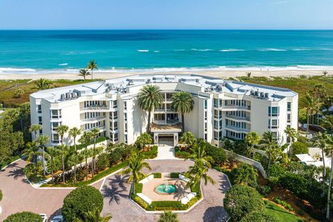 Photo of 2920 SE Dune Drive #220, Stuart, FL 34996 (MLS # R11118273)