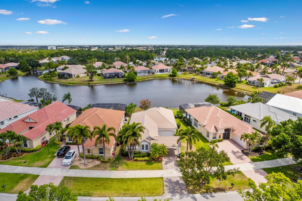 Photo of 686 SW Lake Charles Circle, Port Saint Lucie, FL 34986 (MLS # R10993889)