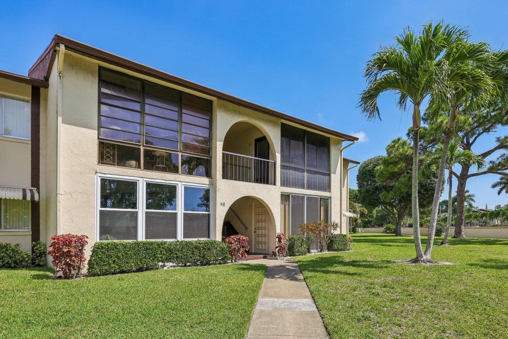 Photo of 5773 La Paseos Drive #D-2, Greenacres, FL 33463 (MLS # B26029759)