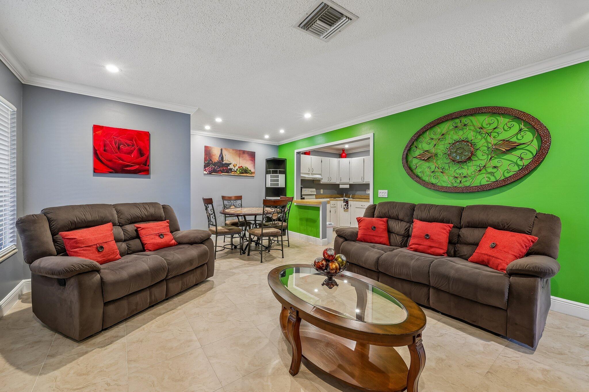 PINATA COND NO - Residential