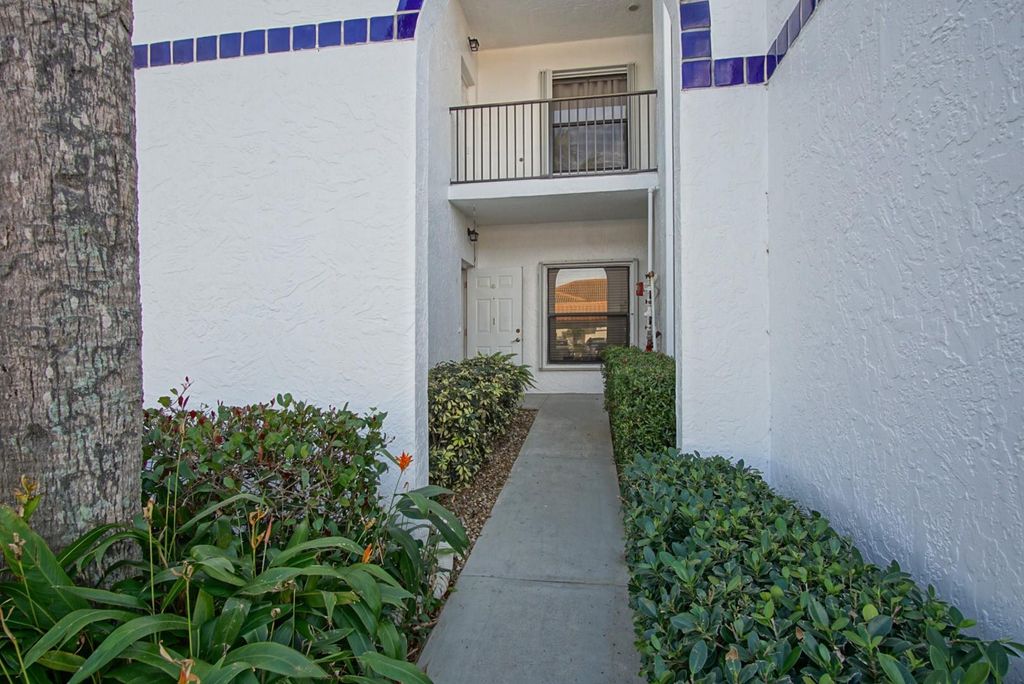 Photo of 6121 SE Landing Way #1, Stuart, FL 34997 (MLS # F10418207)