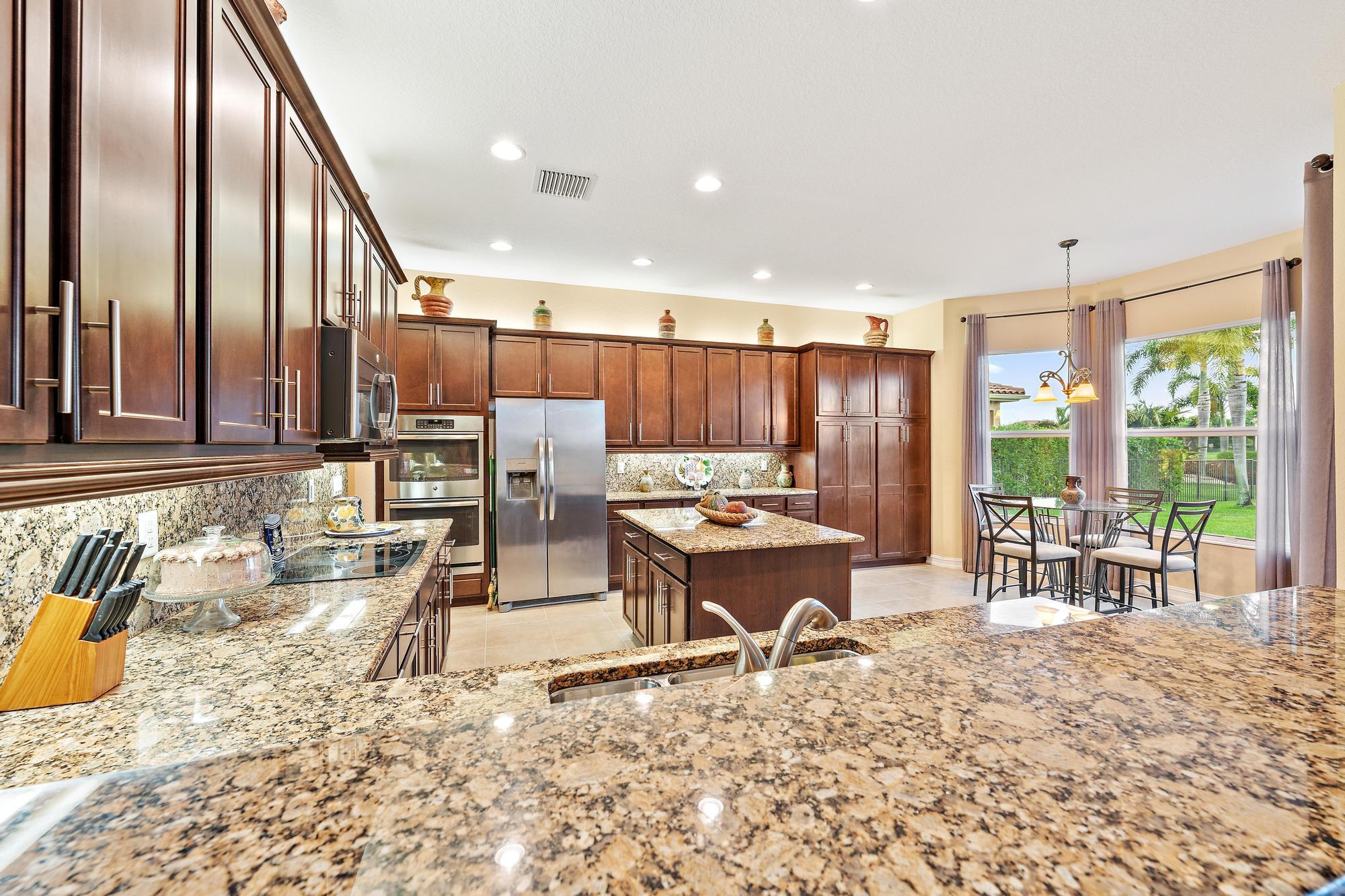 BAYHILL ESTATES - Residential