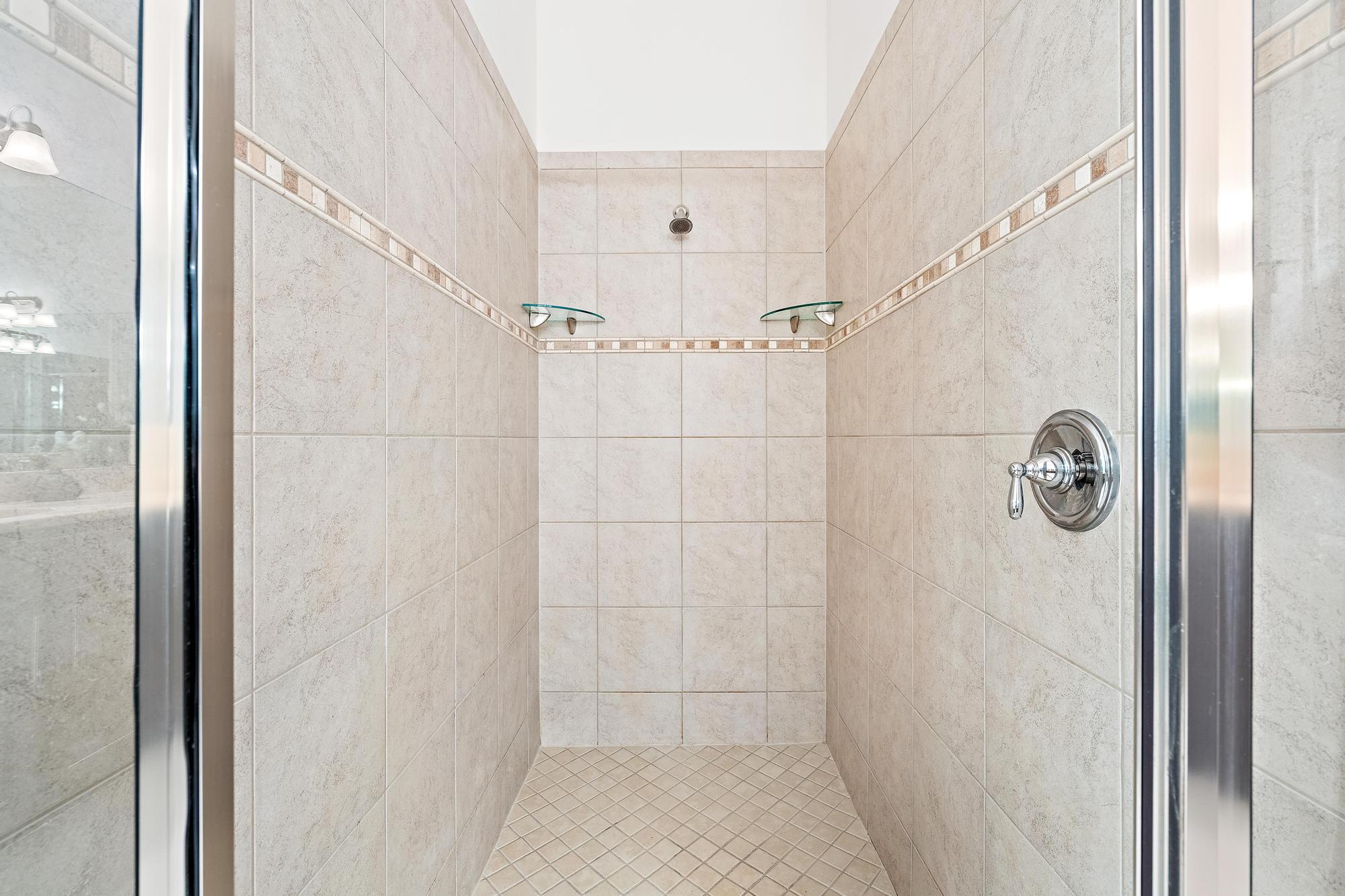 BAYHILL ESTATES - Residential