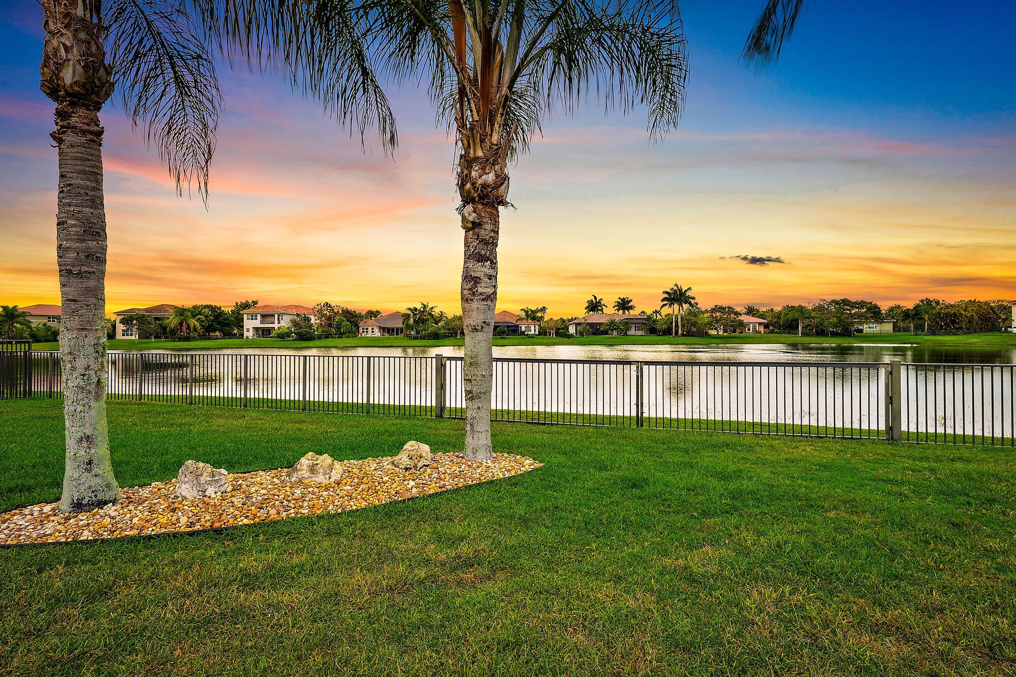 BAYHILL ESTATES - Residential