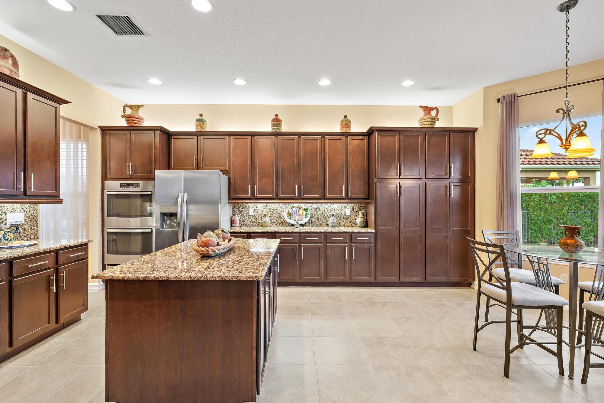 BAYHILL ESTATES - Residential