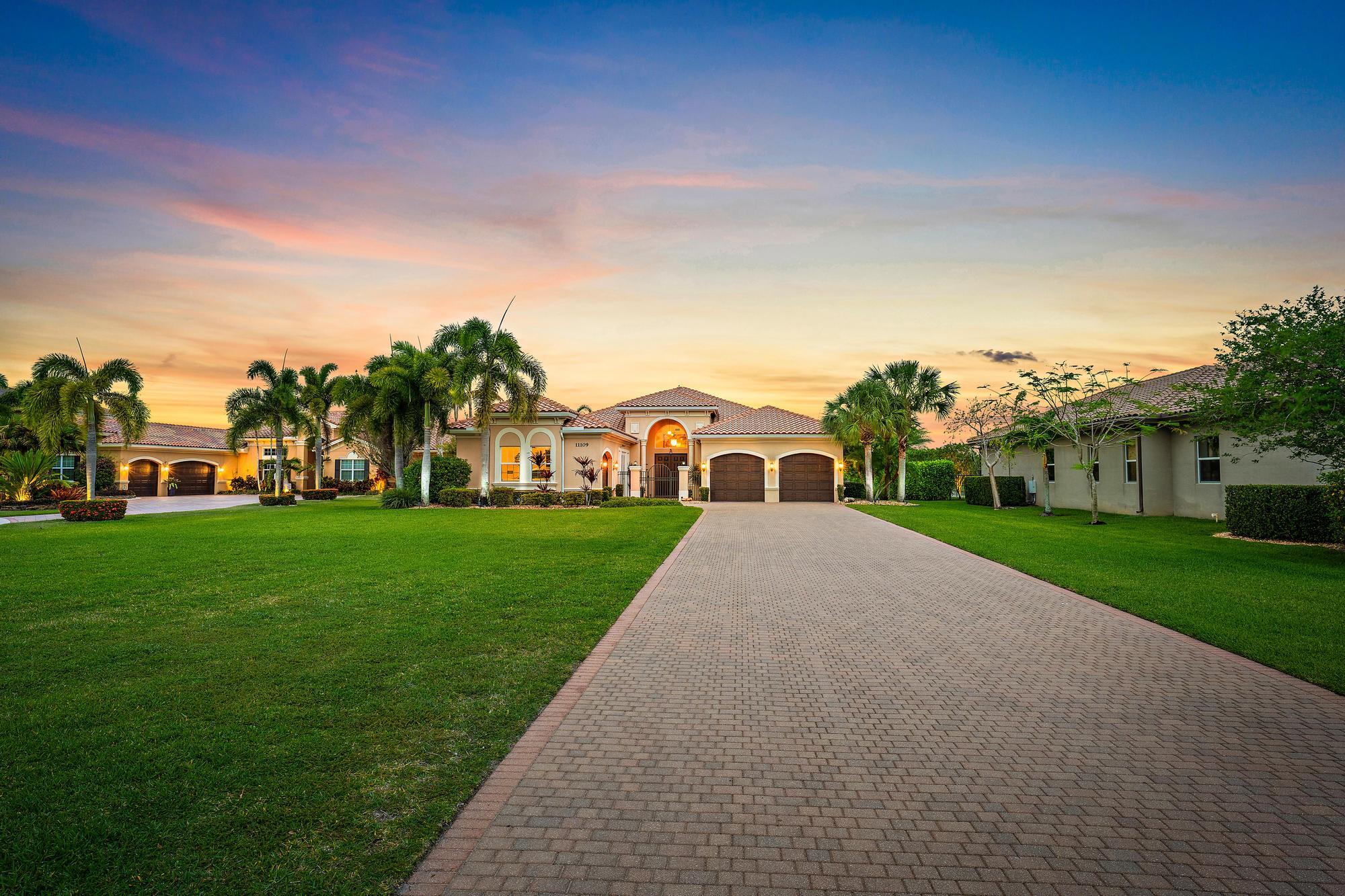 BAYHILL ESTATES - Residential