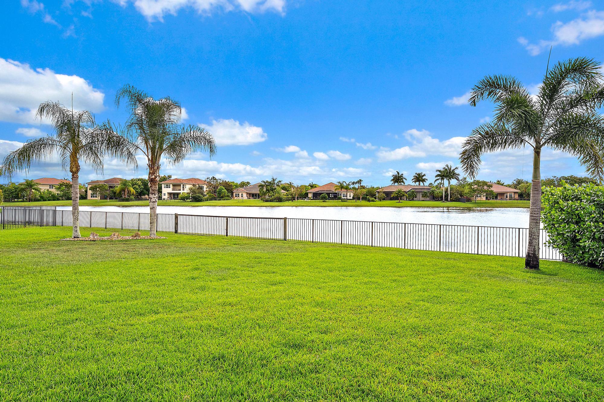BAYHILL ESTATES - Residential