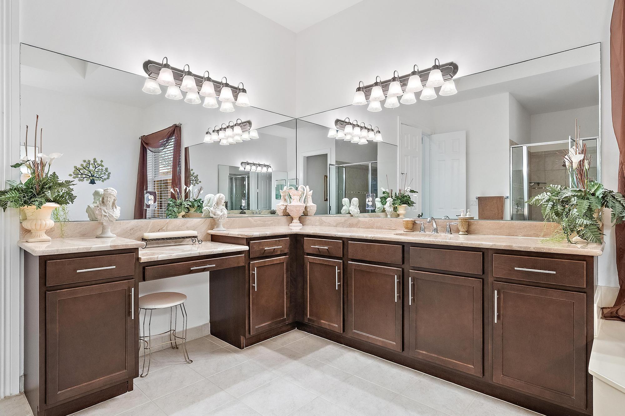 BAYHILL ESTATES - Residential