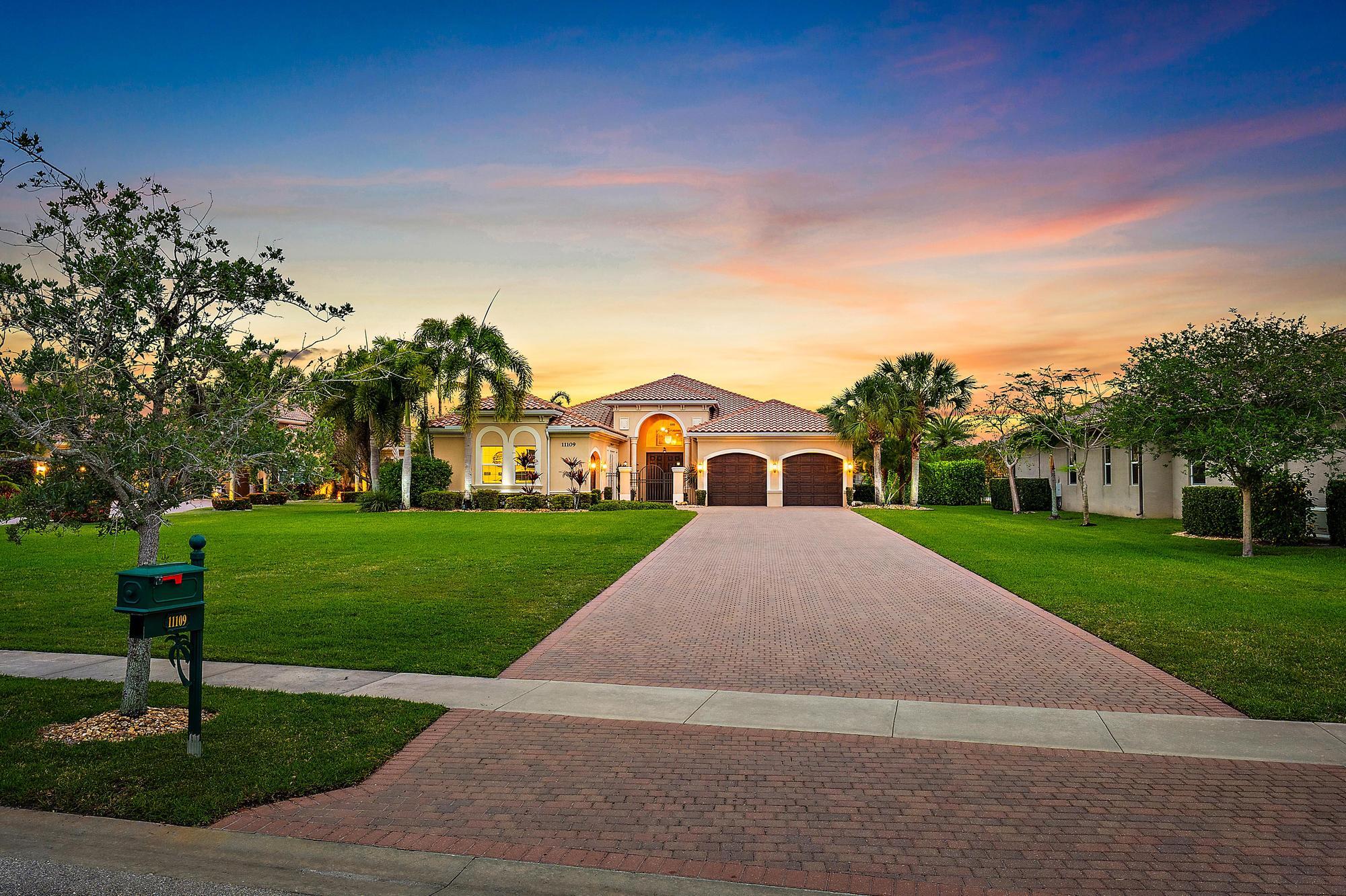 BAYHILL ESTATES - Residential