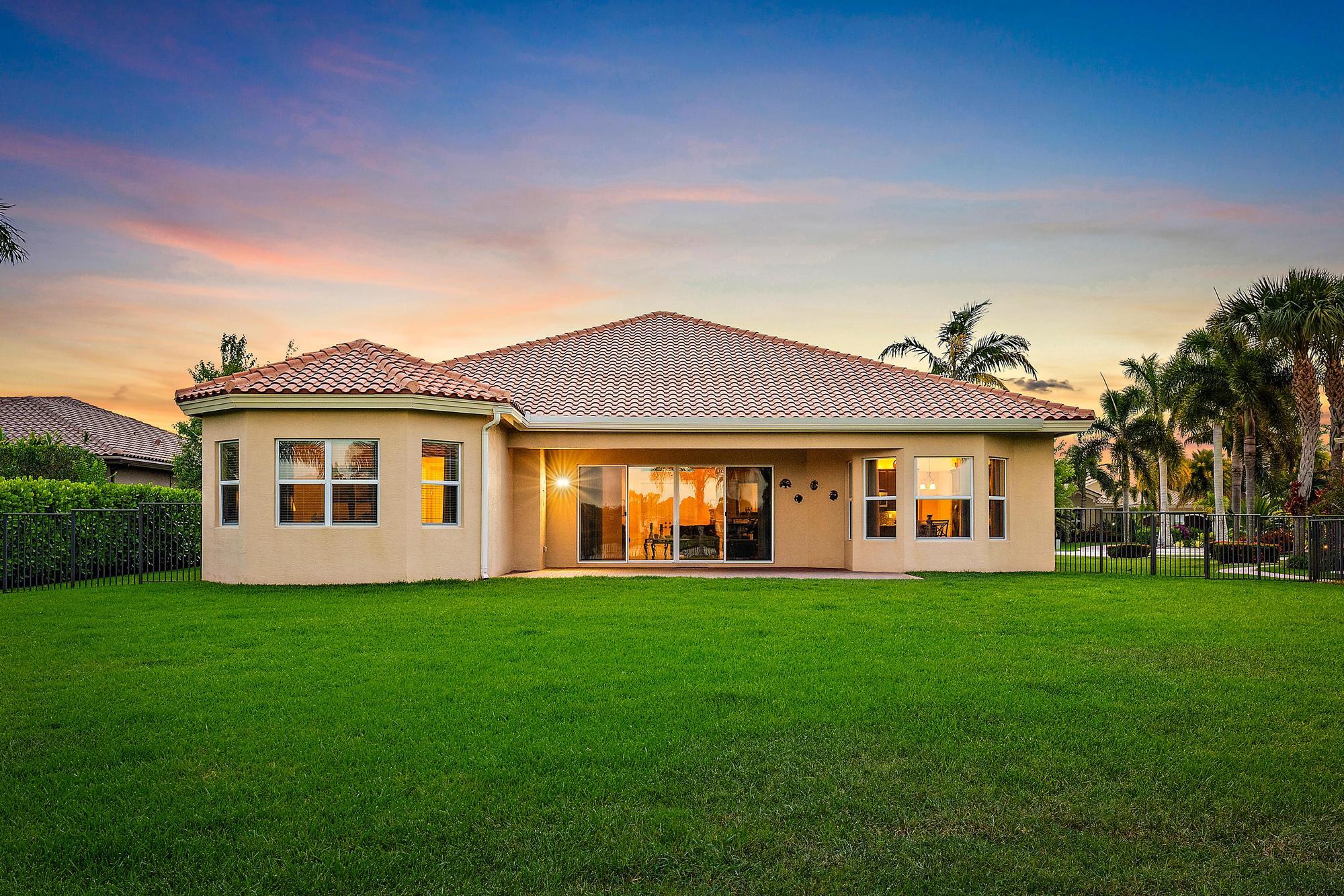 BAYHILL ESTATES - Residential