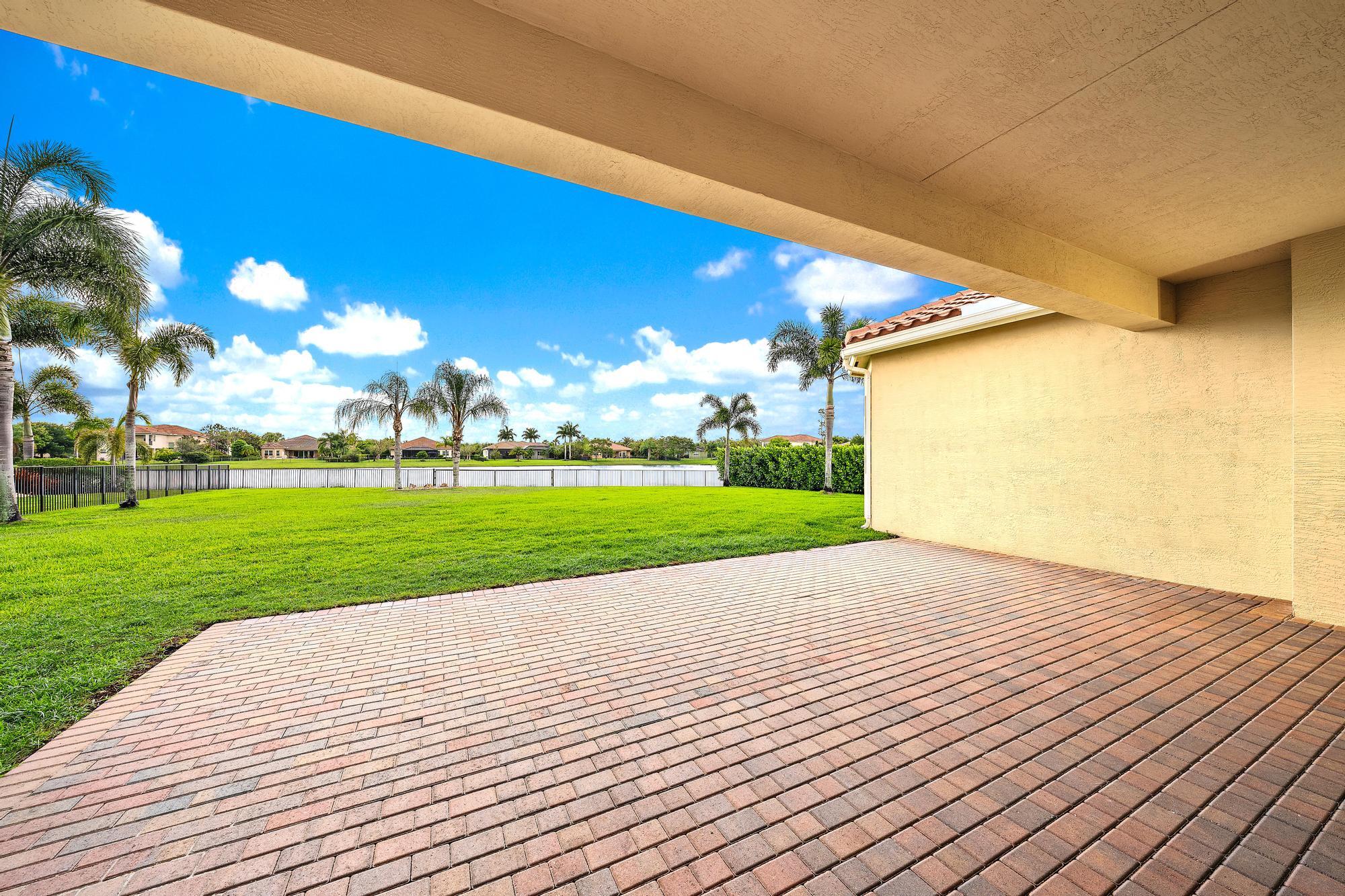 BAYHILL ESTATES - Residential