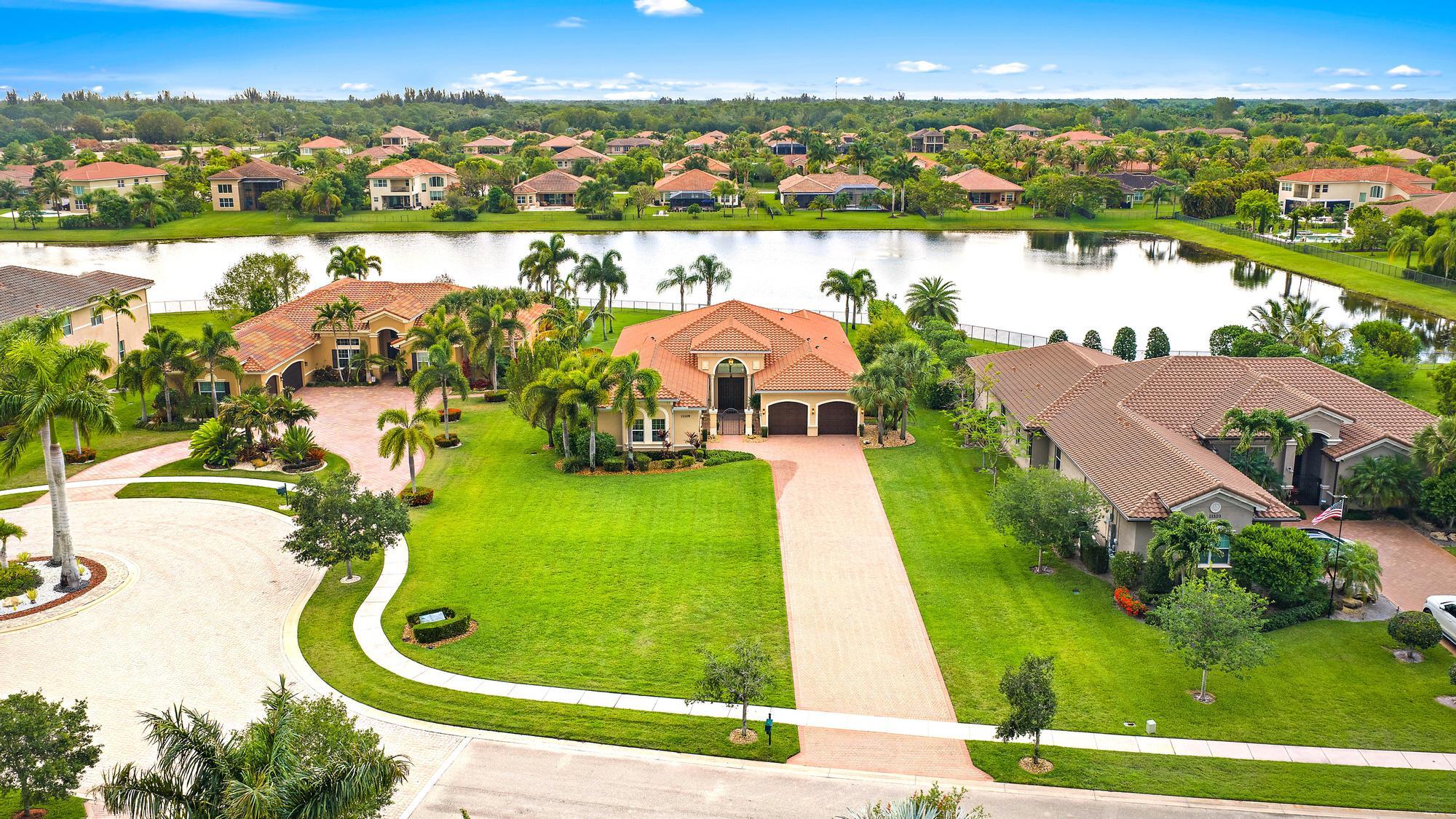 BAYHILL ESTATES - Residential
