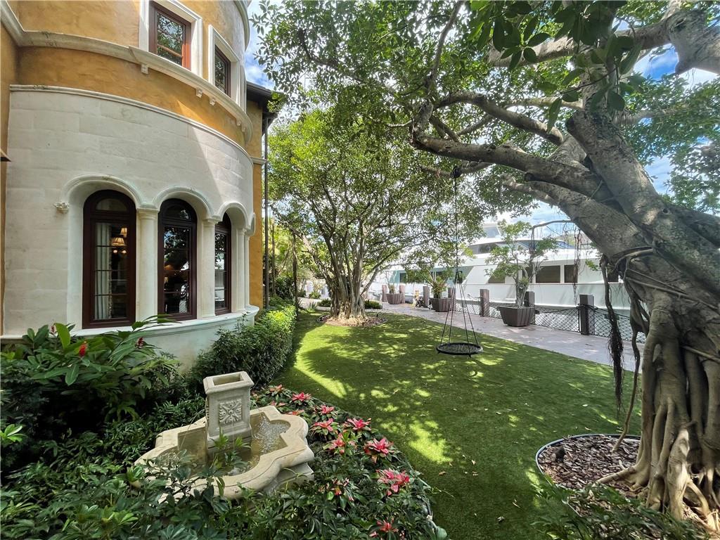 Palm Point Amd 15-64 B - Residential