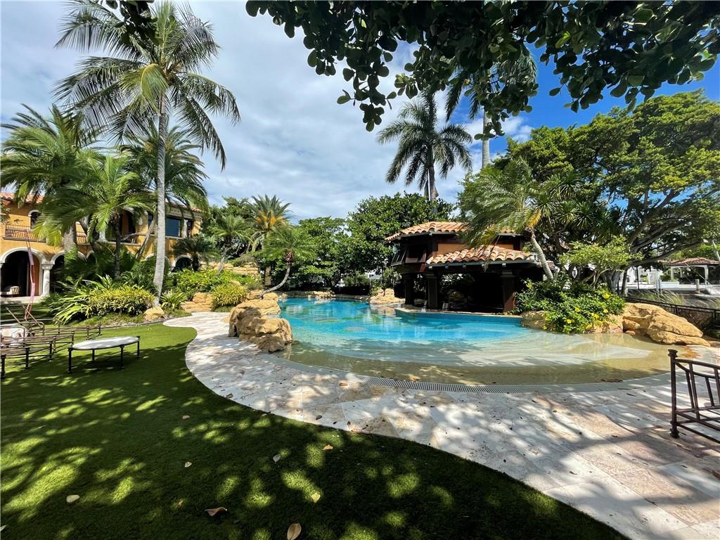 Palm Point Amd 15-64 B - Residential