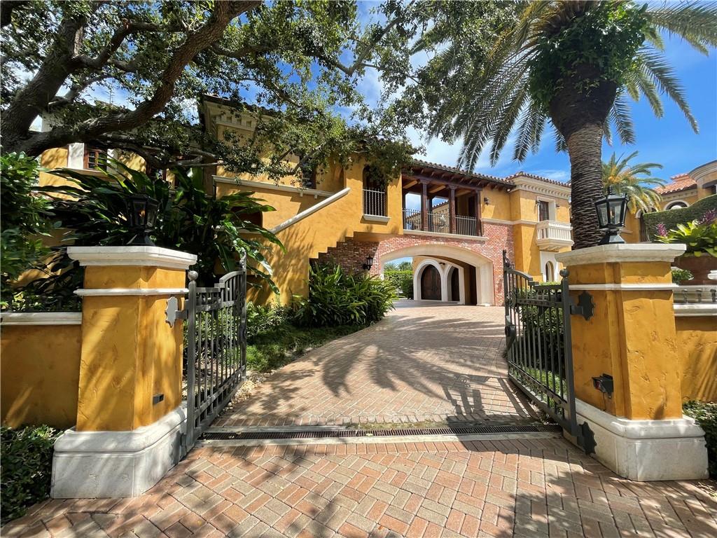 Palm Point Amd 15-64 B - Residential