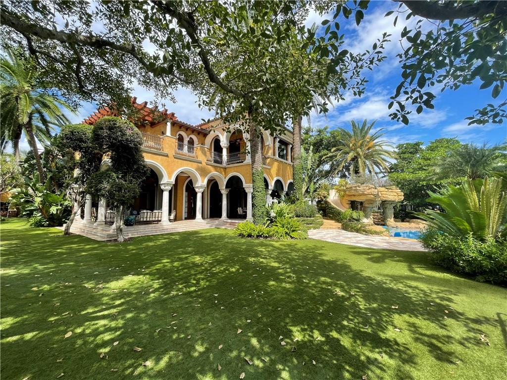 Palm Point Amd 15-64 B - Residential