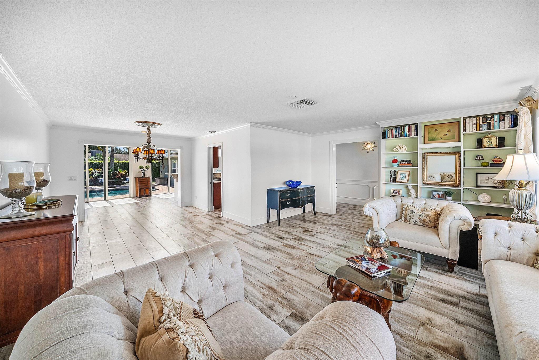 4298 Magnolia Street