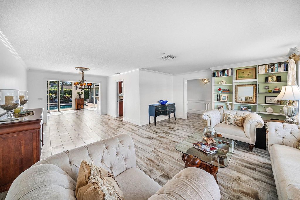 Photo of 4298 Magnolia Street, Palm Beach Gardens, FL 33418 (MLS # R11134203)