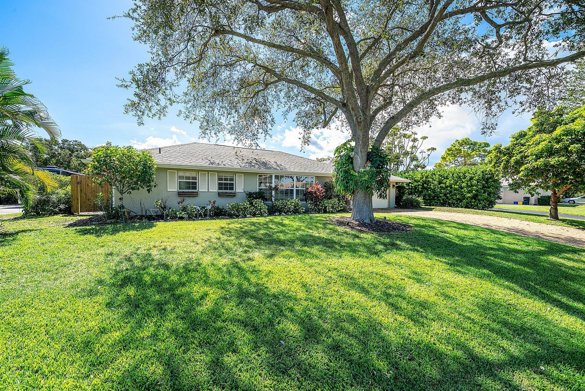 4298 Magnolia Street