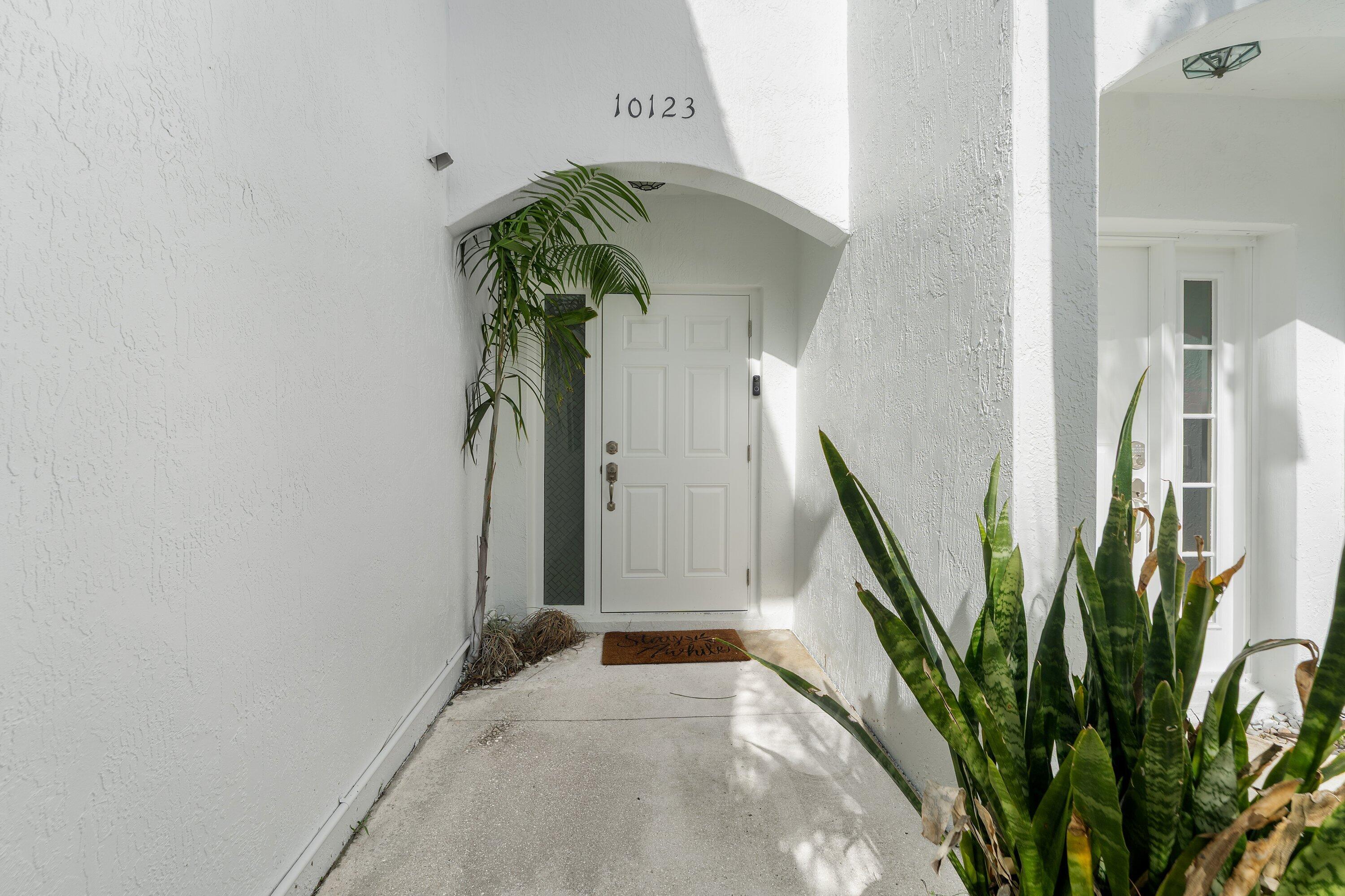 GOLF ESTATES VILLAS - Residential Lease