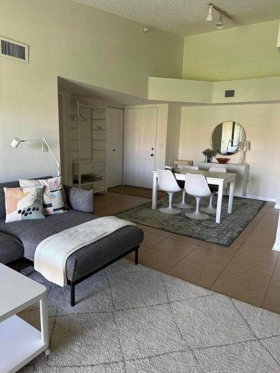 157 Yacht Club 308 Way 308