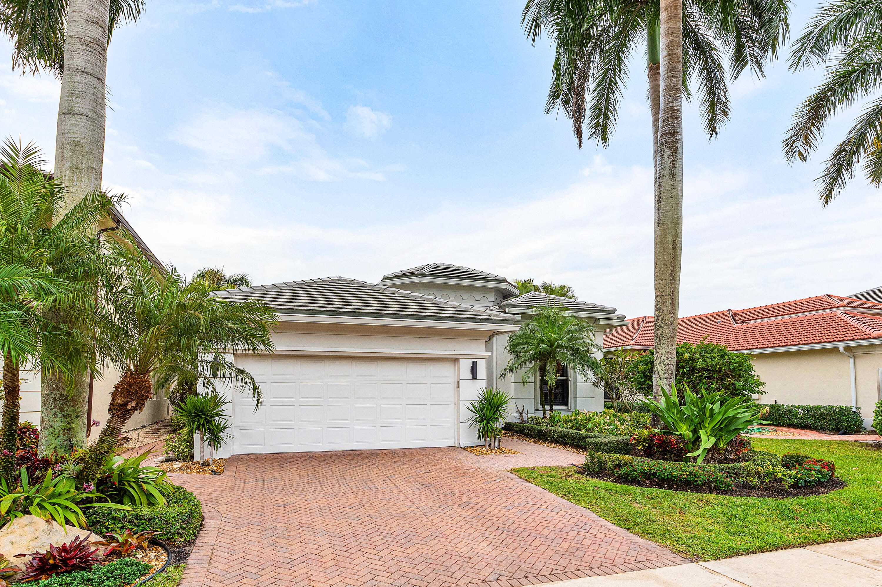 Mizner Country Club - Residential