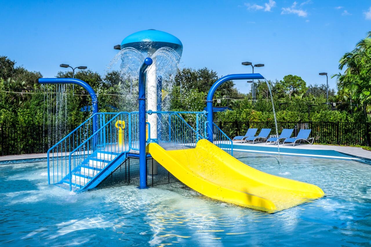 Mizner Country Club - Residential