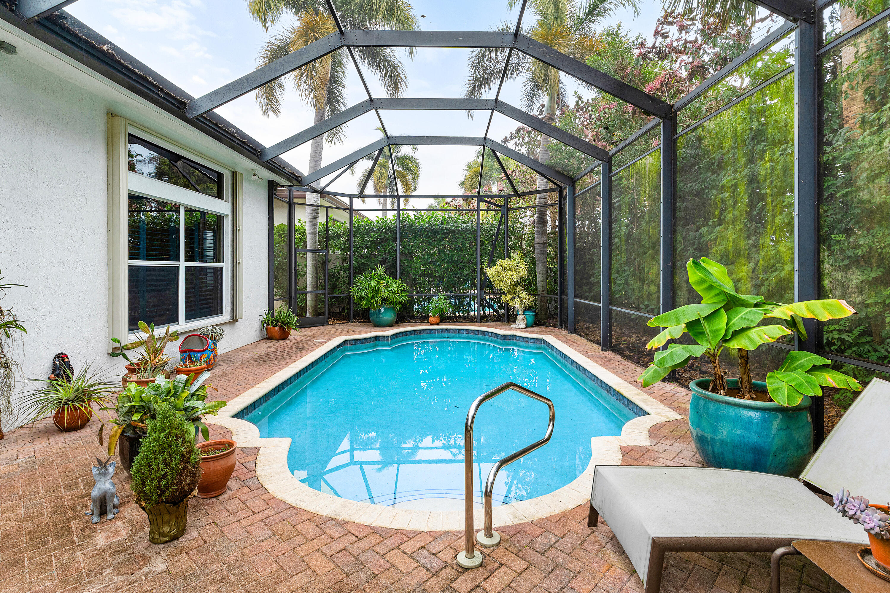 Mizner Country Club - Residential