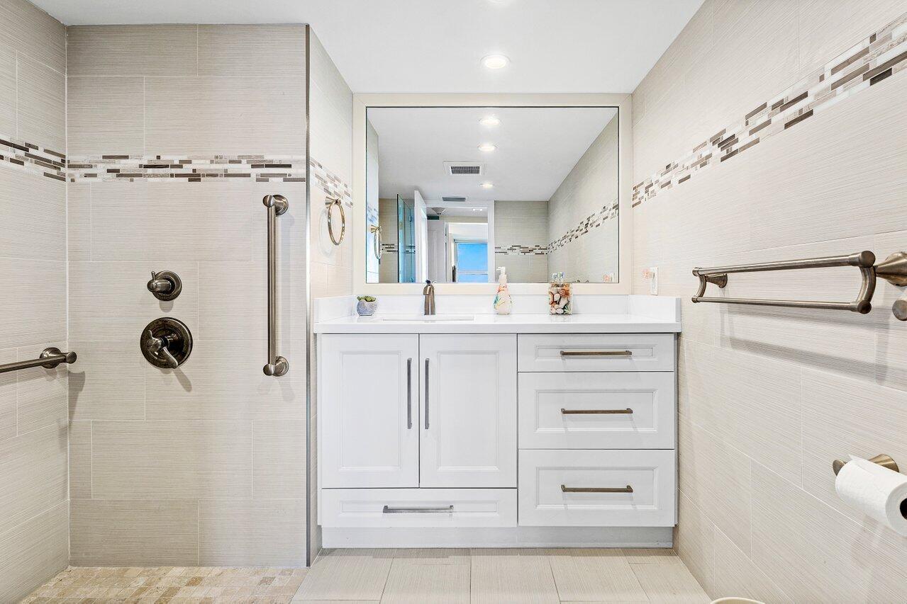 Ocean Towers - Residential