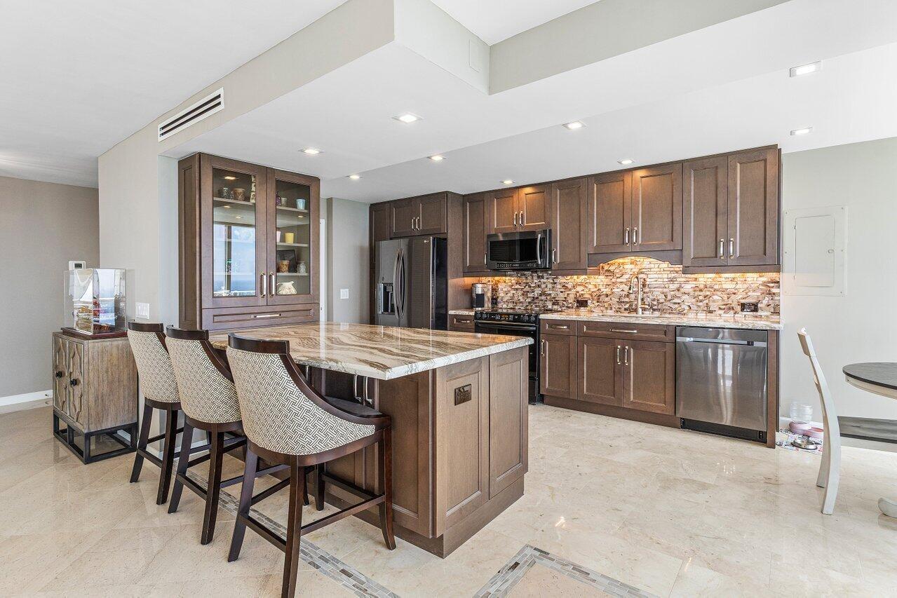 Ocean Towers - Residential