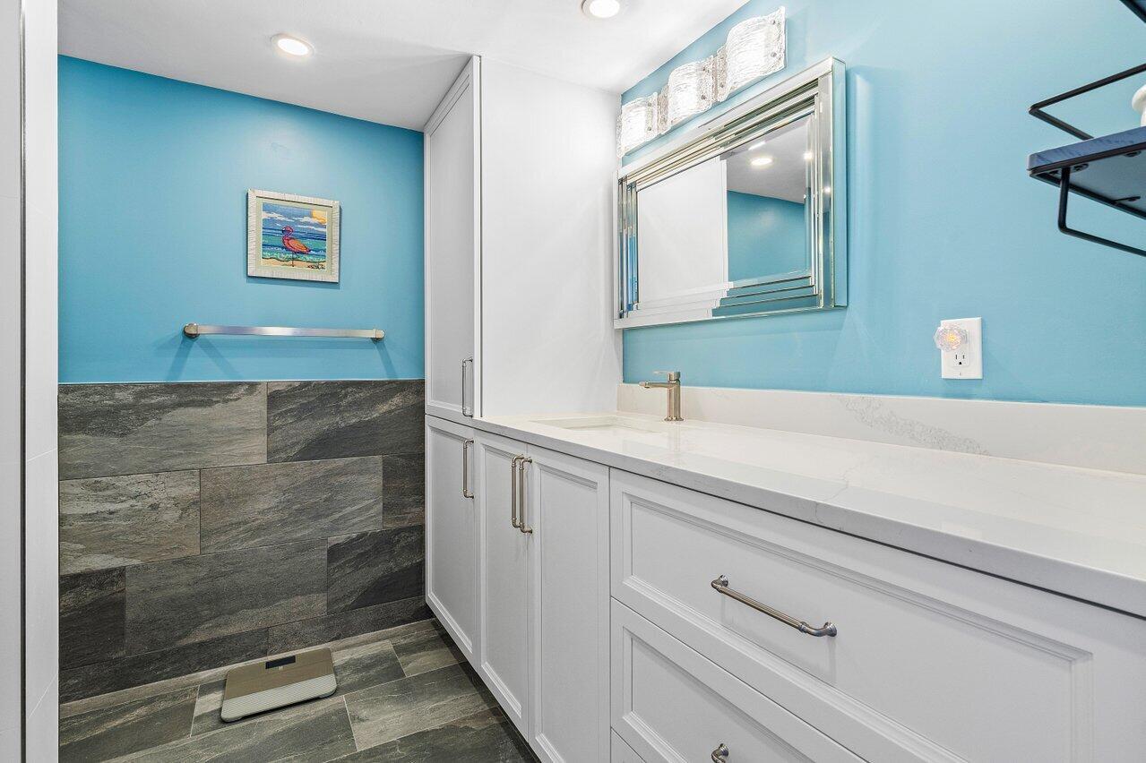 Ocean Towers - Residential