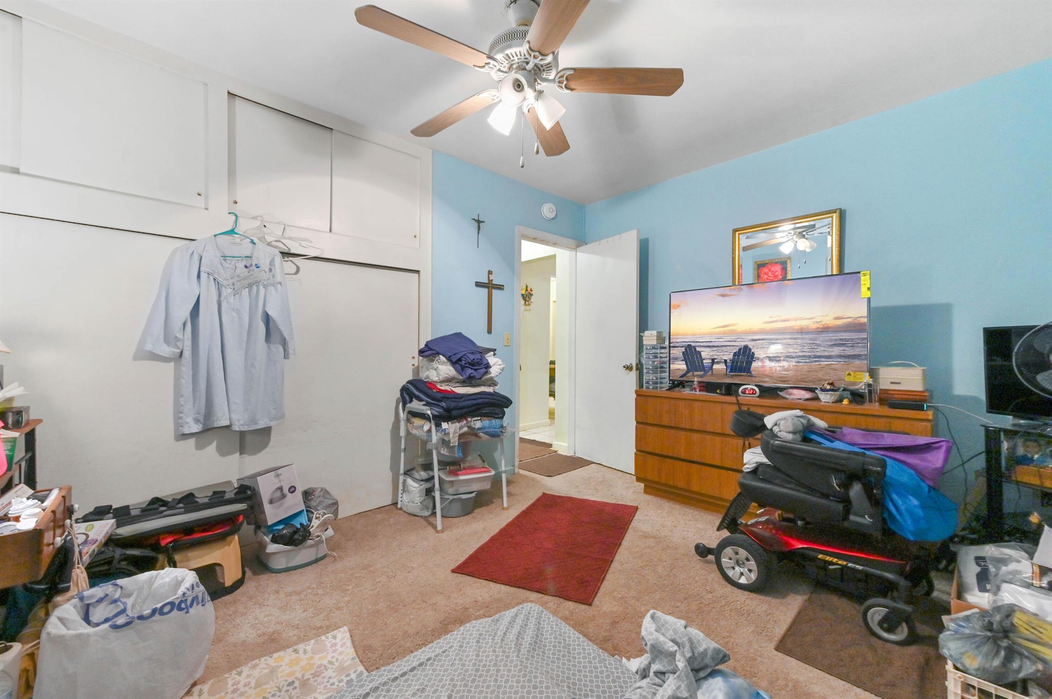 LAKE WORTH TOWN - Residential