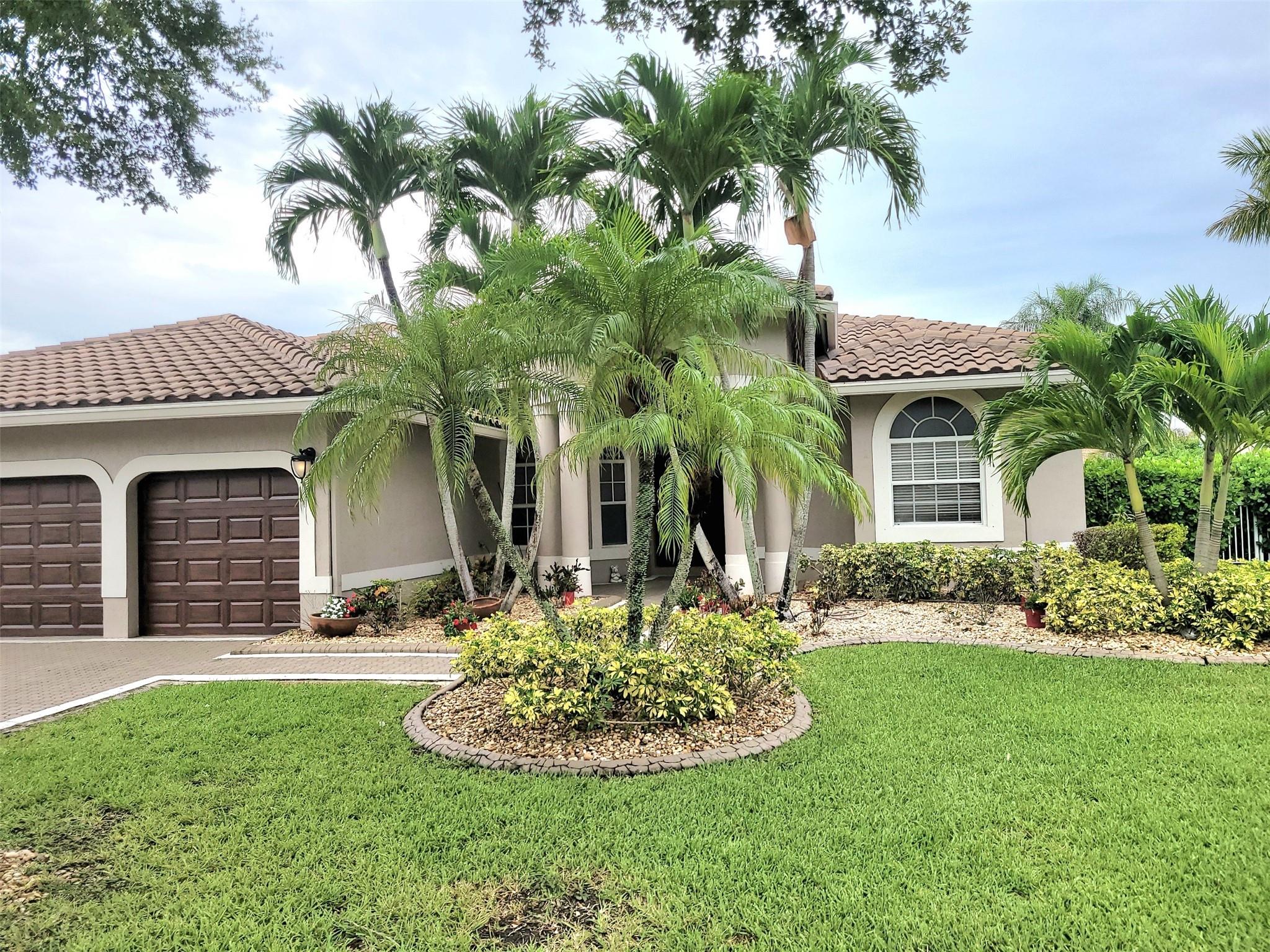 5 Bedrooms 3 Baths + 3 GARAGE. Nearly 3000 SQ FT Under Air. Triple Split Floor Plan. Volume Ceilings throughout, tile flooring. Nice Kitchen Primary suite complete with sitting area, Nice bath. lighting & neutral window,oasis. Upgraded pool with new tile & Diamond Brite
ROOF 2021, Low HOA at JUST $375/Semi Annually and Excellent Location
--