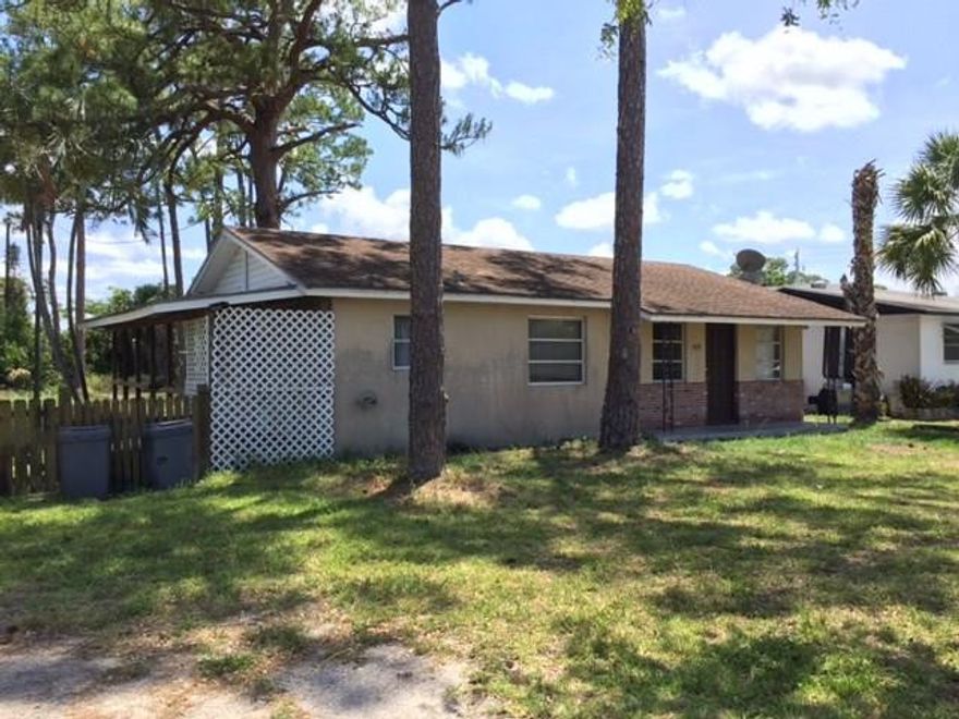 Cozy 2 bedroom, 1 bathroom, sitting on a 10,000 sq ft lot, priced at the absolute bottom of the market. Can be purchased with the 10,000 sq ft lot next door for additional monies. Inquire for more info.