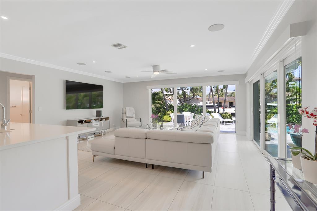 TROPIC ISLE 2ND SEC - Residential