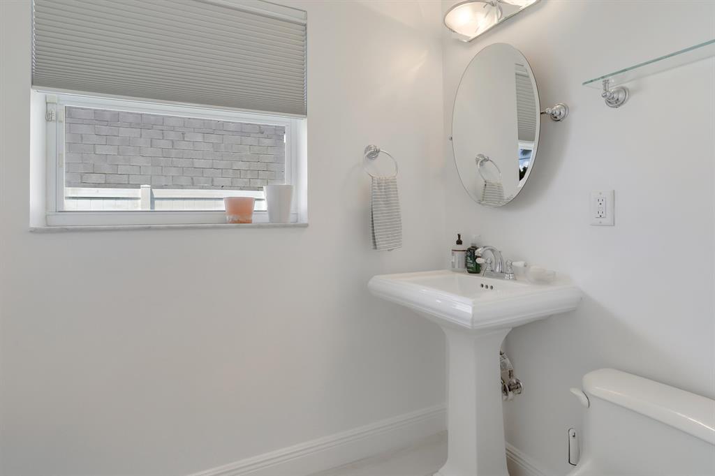 TROPIC ISLE 2ND SEC - Residential