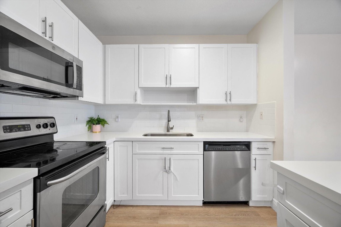 Harbour Lakes Townhomes - Residential