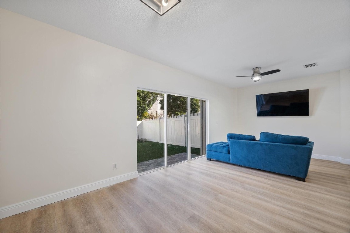 Harbour Lakes Townhomes - Residential